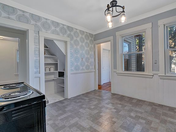 5th image of 10 Deane Street