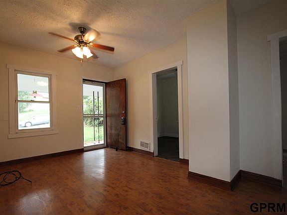 5th image of 3338 Polk St