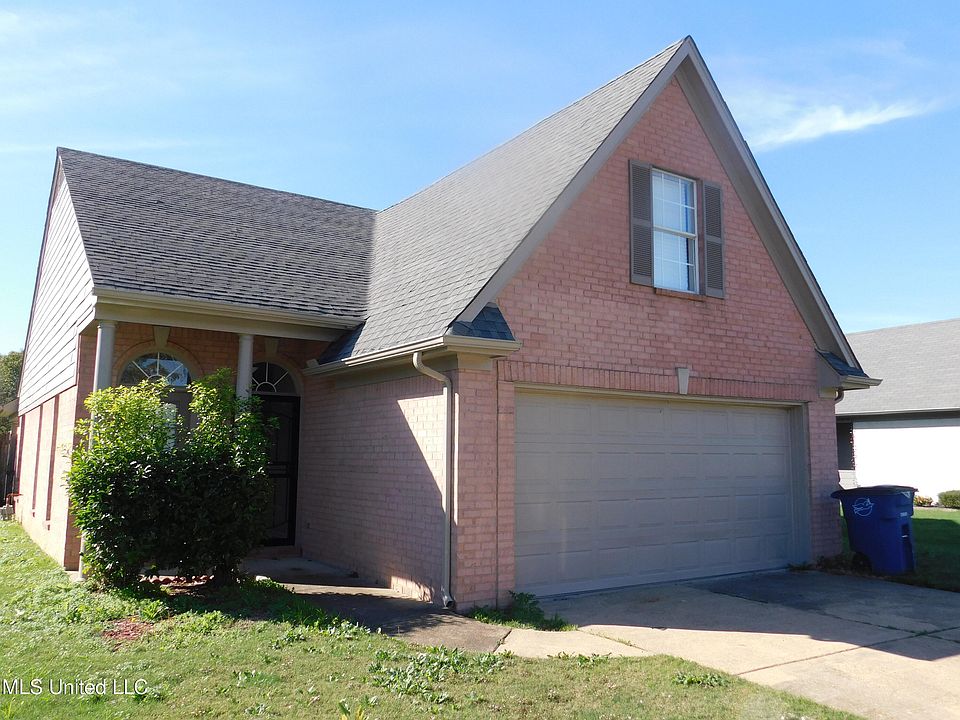 1st image of 10515 Pecan View Dr