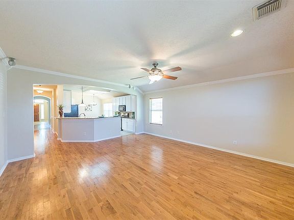 5th image of 3209 Mystic Port Ln