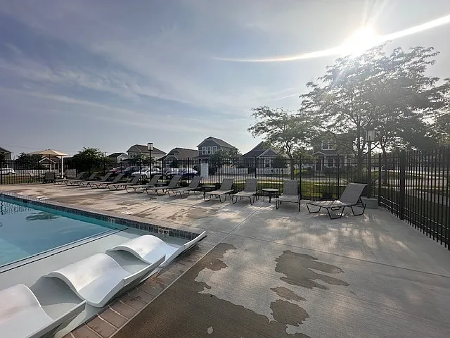 3 bed, 2.5 bath, $1,920 — Photo 4