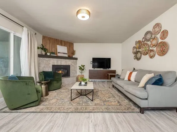 (undisclosed Address), Fresno, CA 93726