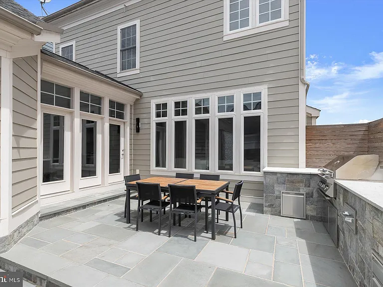 11613 Paca St — Photo 18