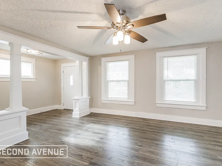 2229 Osage Ave — Photo 4