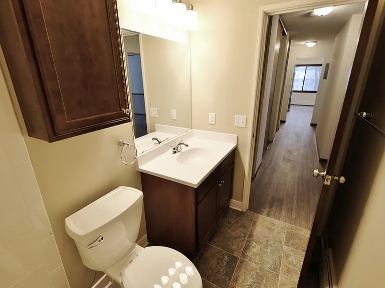 Lakehill Apartments — Photo 18