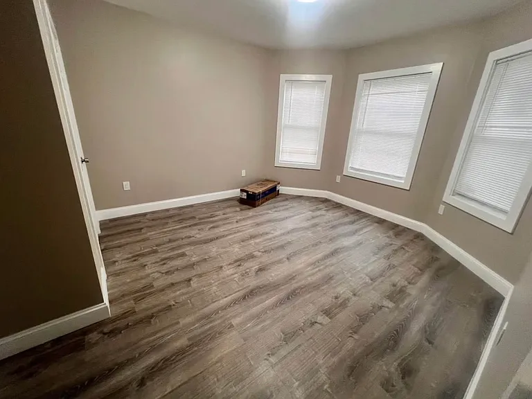 15 Quincefield St #1 — Photo 2