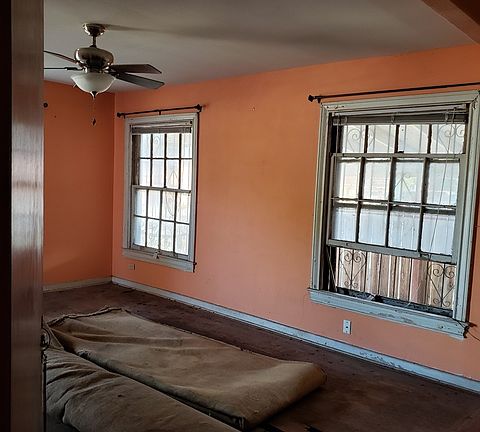 2nd image of 1610 W Hildebrand Ave