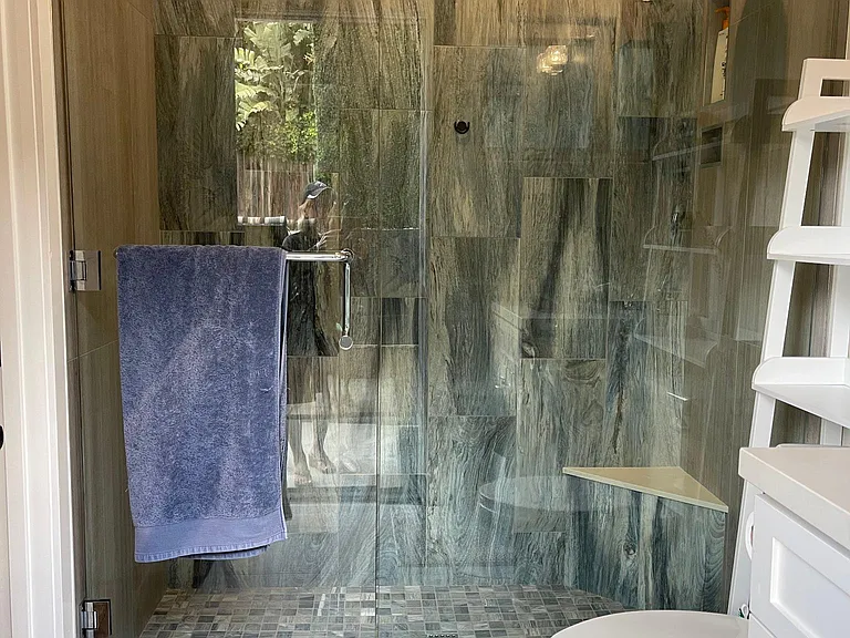 1291 Forest Ave #1 — Photo 5
