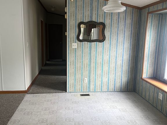 5th image of 8934 Waynesburg Dr SE