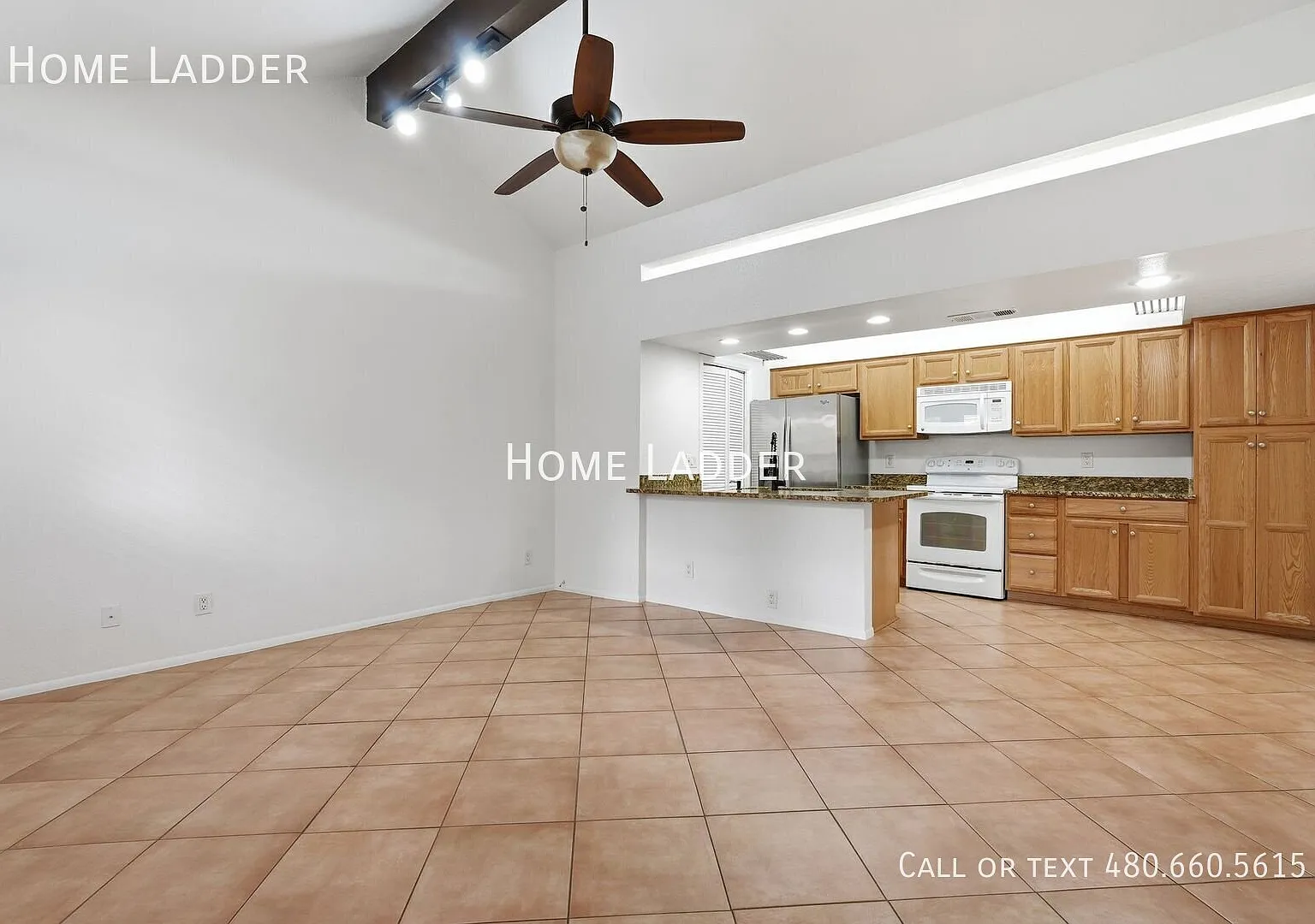 50% Off First Month's Rent! Bright & Spacious 2-Bedroom At Mesa Coronado — Photo 4