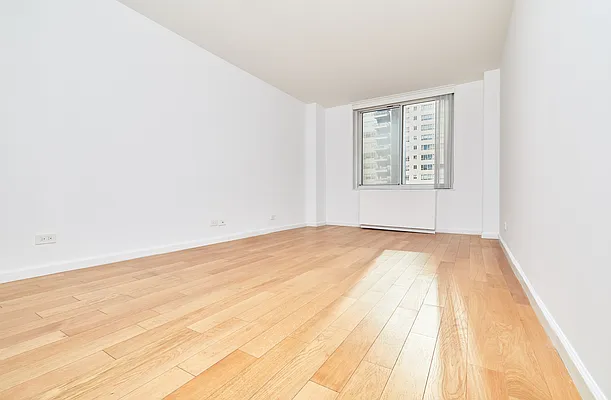 Rented by PocketBroker Inc | media 19