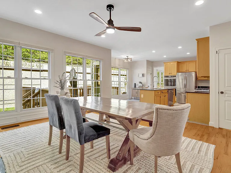 5231 Winter View Dr — Photo 27