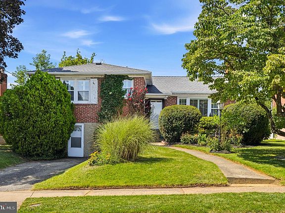 2nd image of 1930 Altavue Rd