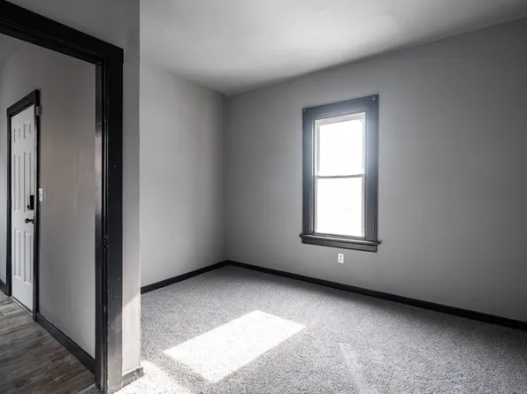 3127 W Garfield Ave, Milwaukee, WI 53208