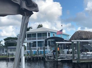 3844 Plumosa Dr, Saint James City, FL 33956