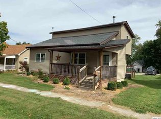 508 N Maple St, Mt Sterling, IL 62353