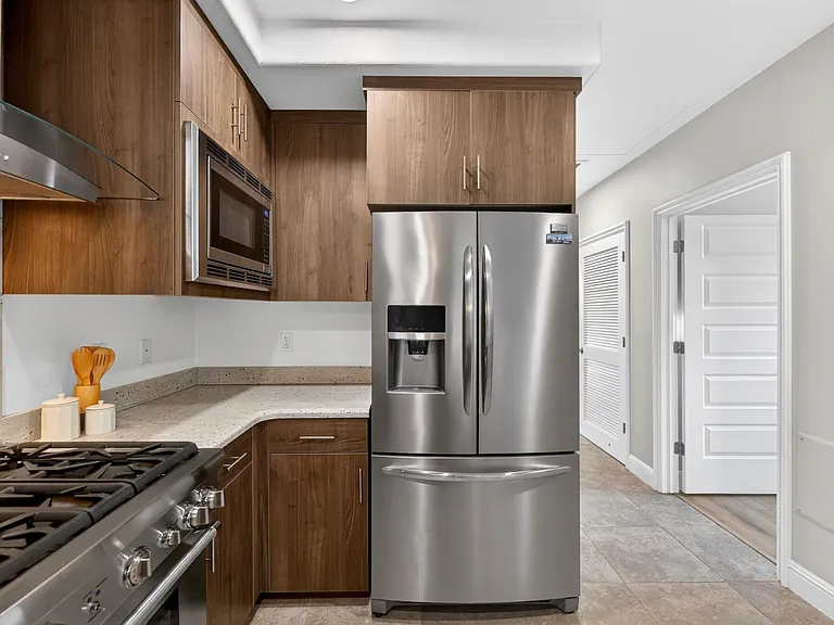538 S Mathilda Ave #301 — Photo 30