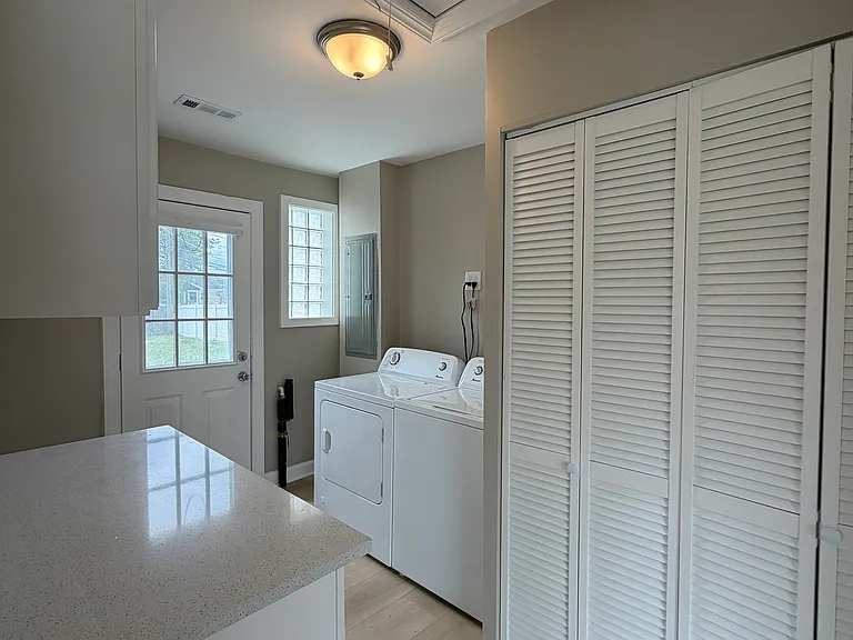 4025 W 106th Pl — Photo 9