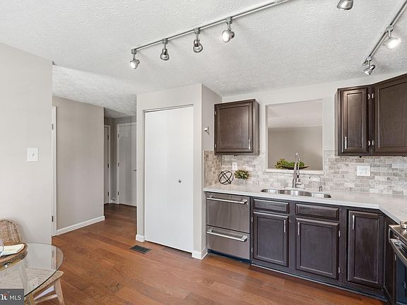 4th image of 19402 Kildonan Dr