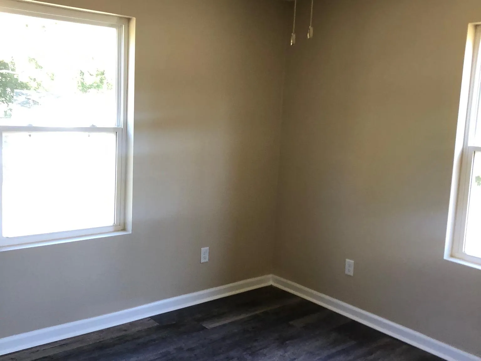 1021 Circle Dr — Photo 3