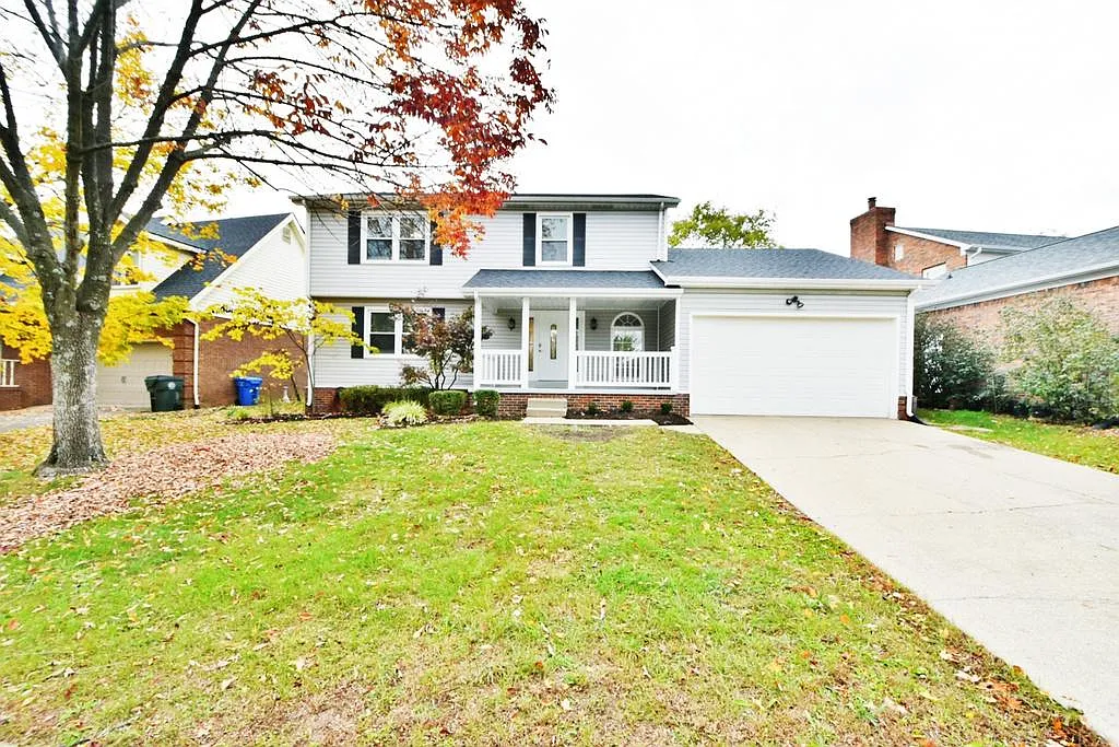 4 bed, 2260 sqft, $2,500 — Photo 3
