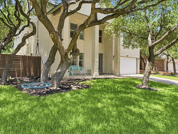 2nd image of 1409 Chalk Ln