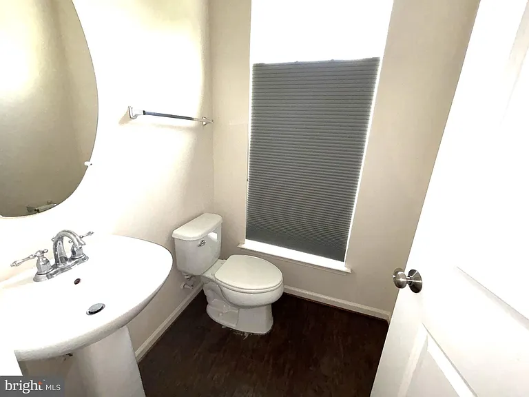 22410 Glenbow Way — Photo 9