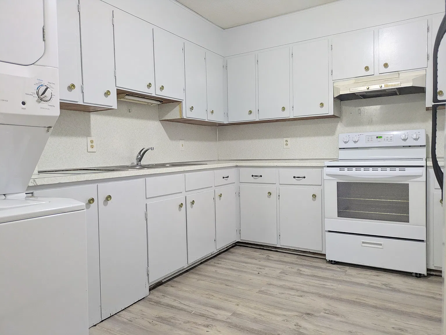 2 bed, 965 sqft, $999 — Photo 1