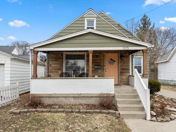 1123 Atlantic St NW, Grand Rapids, MI 49504