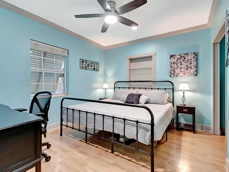 310 Gulfstream Dr — Photo 32