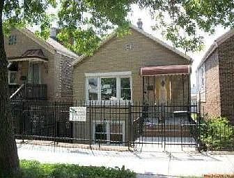 2nd image of 3316 S Leavitt St