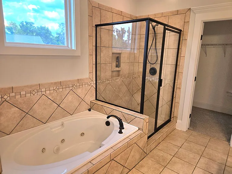 643 Burgamy Pass — Photo 22