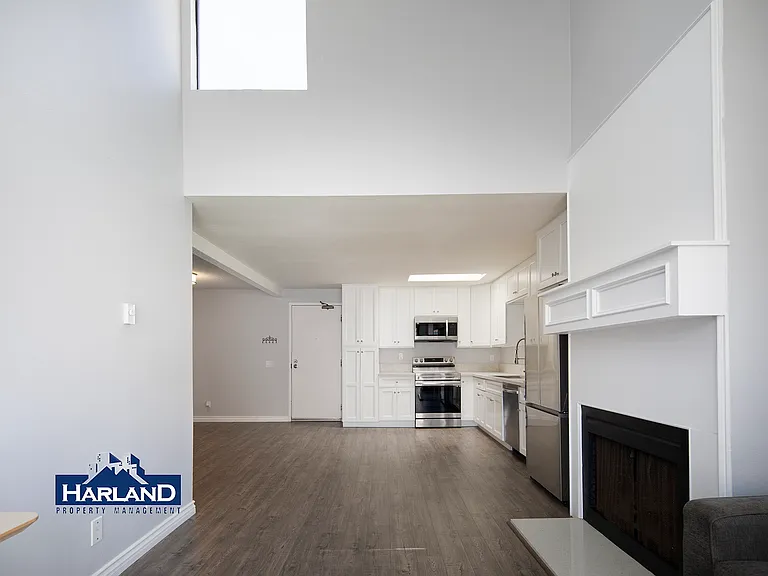 8332 Regents Rd #3A — Photo 7