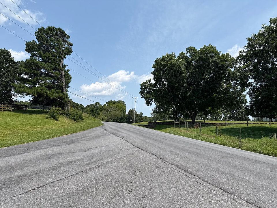 2nd image of 678 Hill City Rd NW