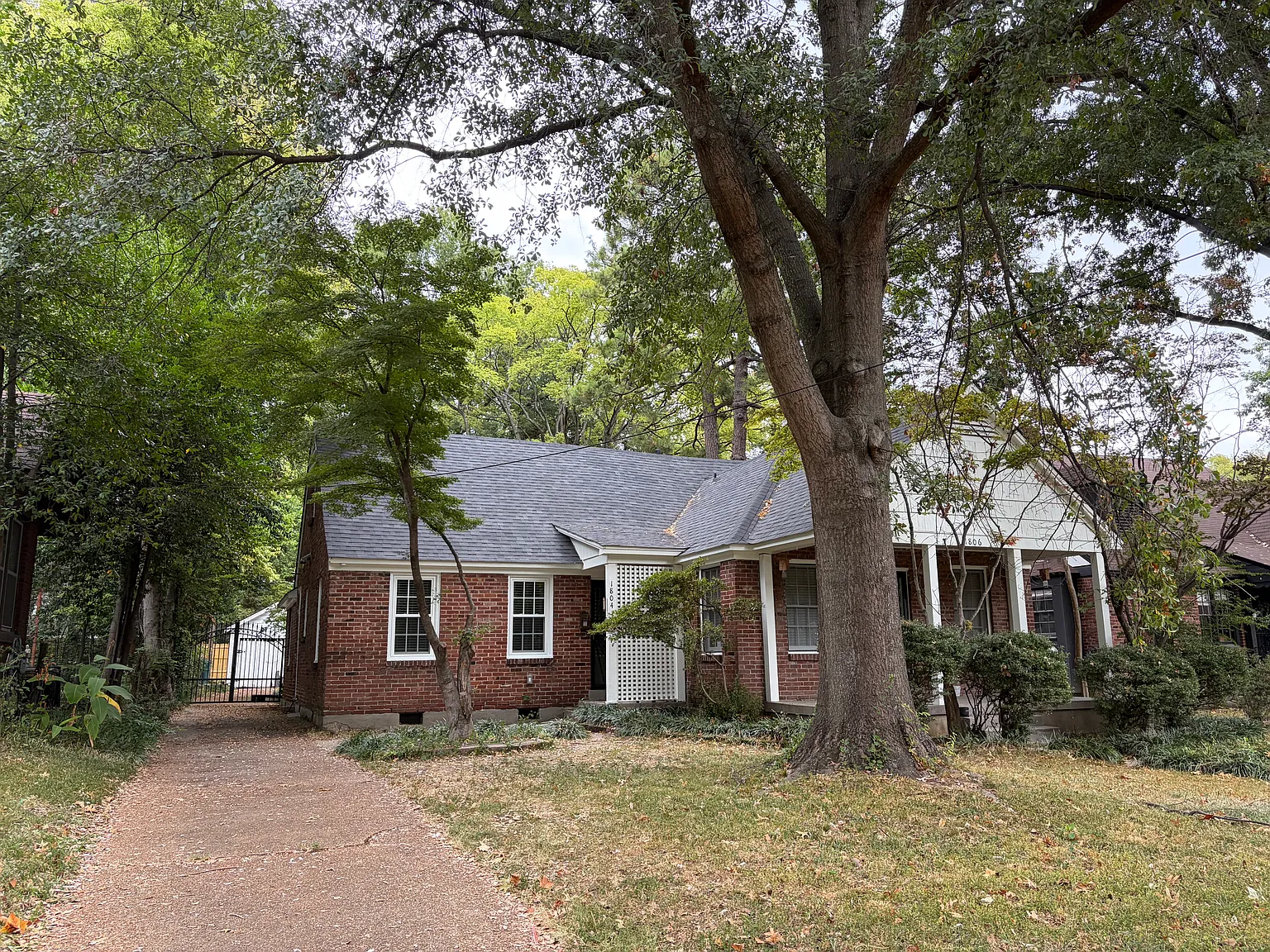 2 bed, 1000 sqft, $1,450 — Photo 1