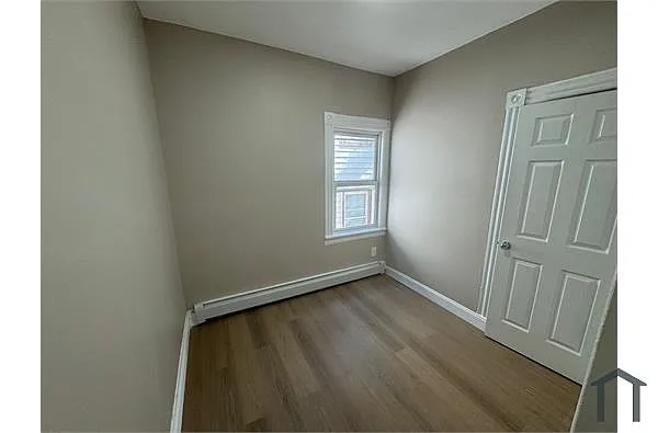 Building Photo - 108 Franklin St #2