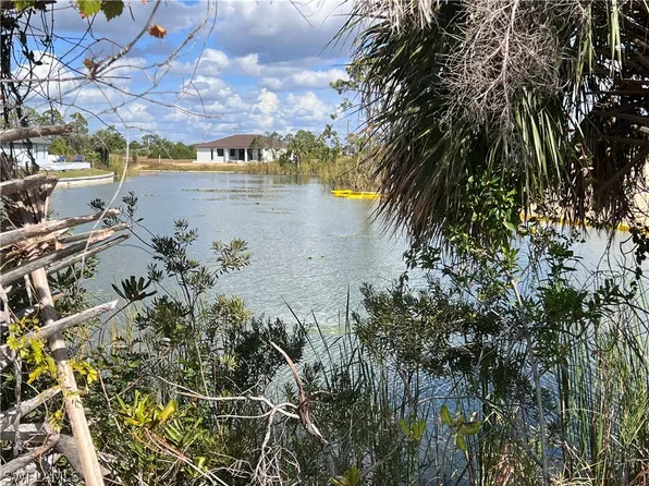 3233 NE 15th Ave, Cape Coral, FL 33909