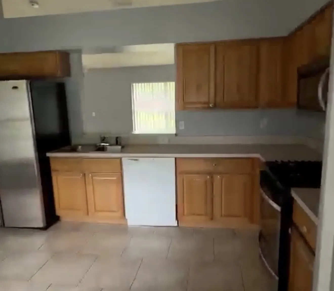 3 bed, 1261 sqft, $1,950 — Photo 3
