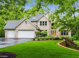 97 Forestview Dr, Elgin, IL 60120