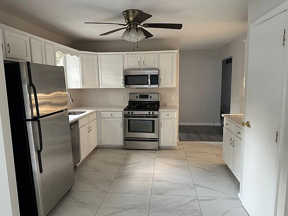 2nd image of 796 Coolidge Ave