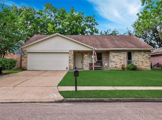8023 Split Oak Dr, Houston, TX 77040