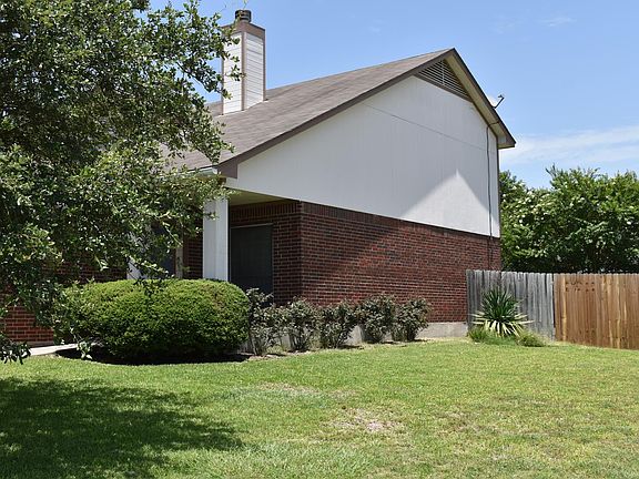 2nd image of 142 Ashford Park Blvd