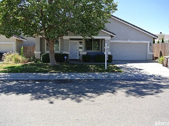 2nd image of 8567 Blackberry Way
