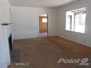 Living Room 4