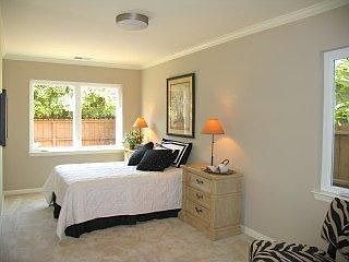 4th image of 4410 Fair Oaks Ave