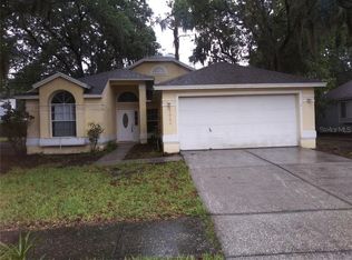 4212 Longfellow Dr, Plant City, FL 33566