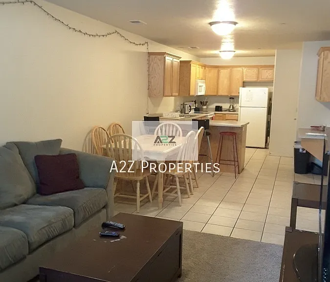 1969 N Canyon Rd — Photo 5