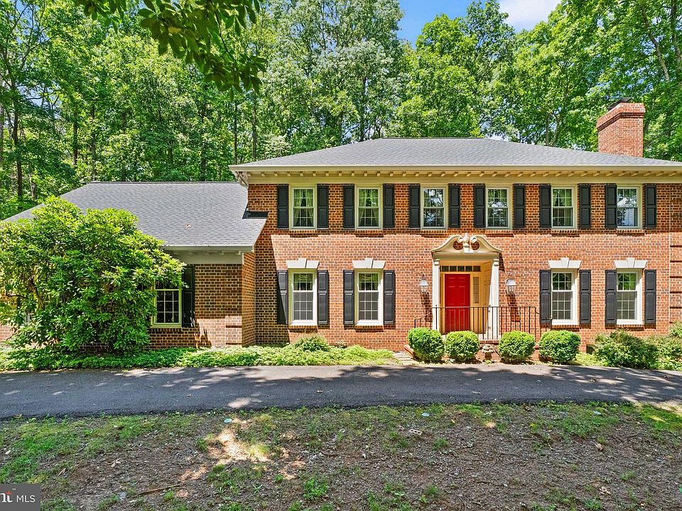 1st image of 4560 Lynn Forest Dr