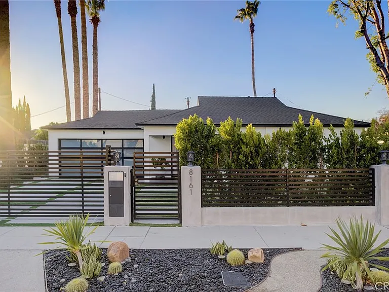 8161 Encino Ave — Photo 21