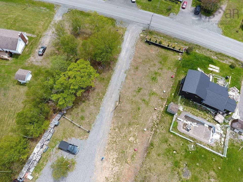 1st image of 897 Lingan Rd